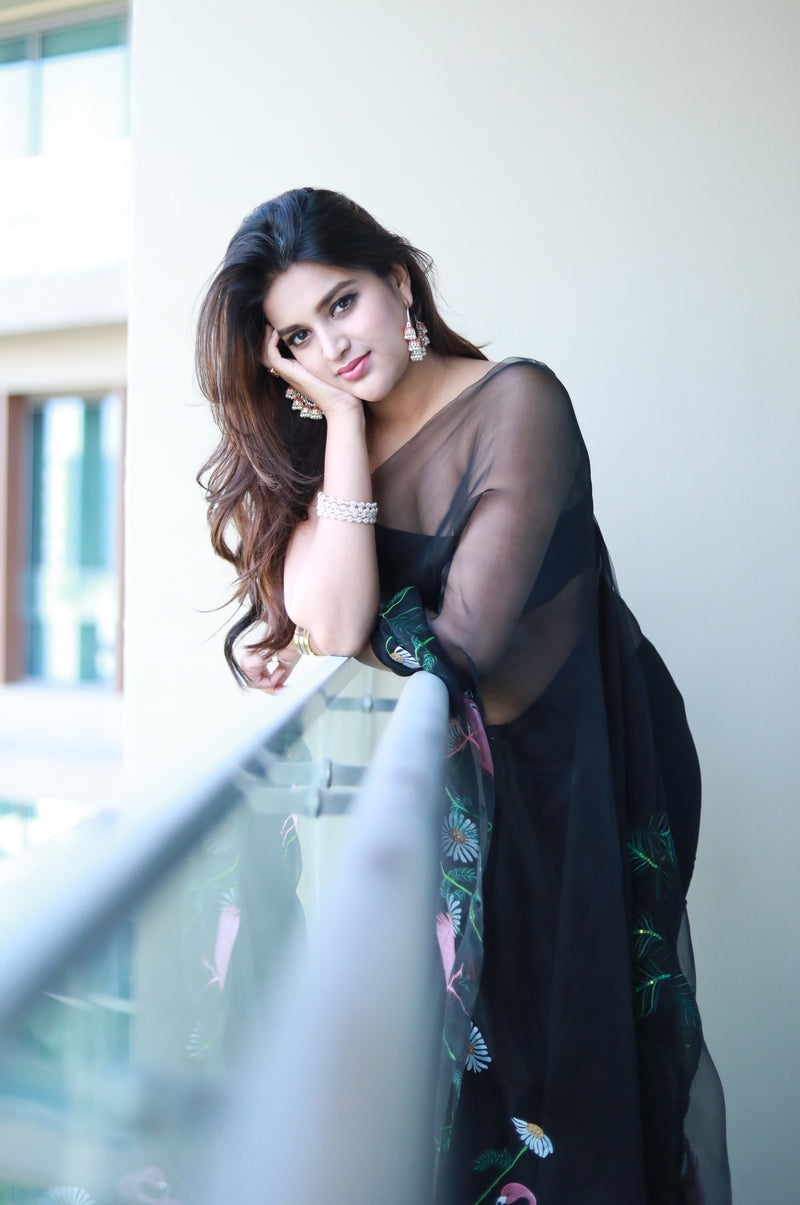 Nidhhi Agerwal In Black Flamingo Hand Painted Saree